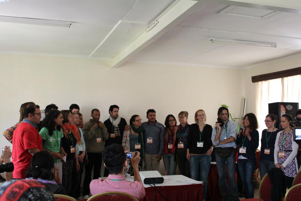 Координаторите на проекта Lingua (от който Global Voices на български е част) Паула и Гохари поканиха всички редактори. Снимка от Raphael Tsavvko Garcia, ползвана с позволение